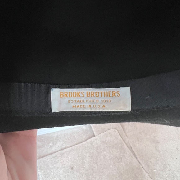 Child's wool hat with velvet band - Picture 4 of 4